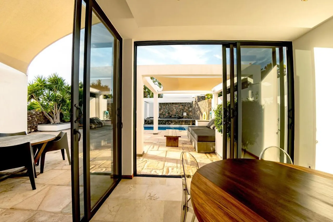 Villa Casa Chani With Heated Pool In El Roque Cotillo Spanien